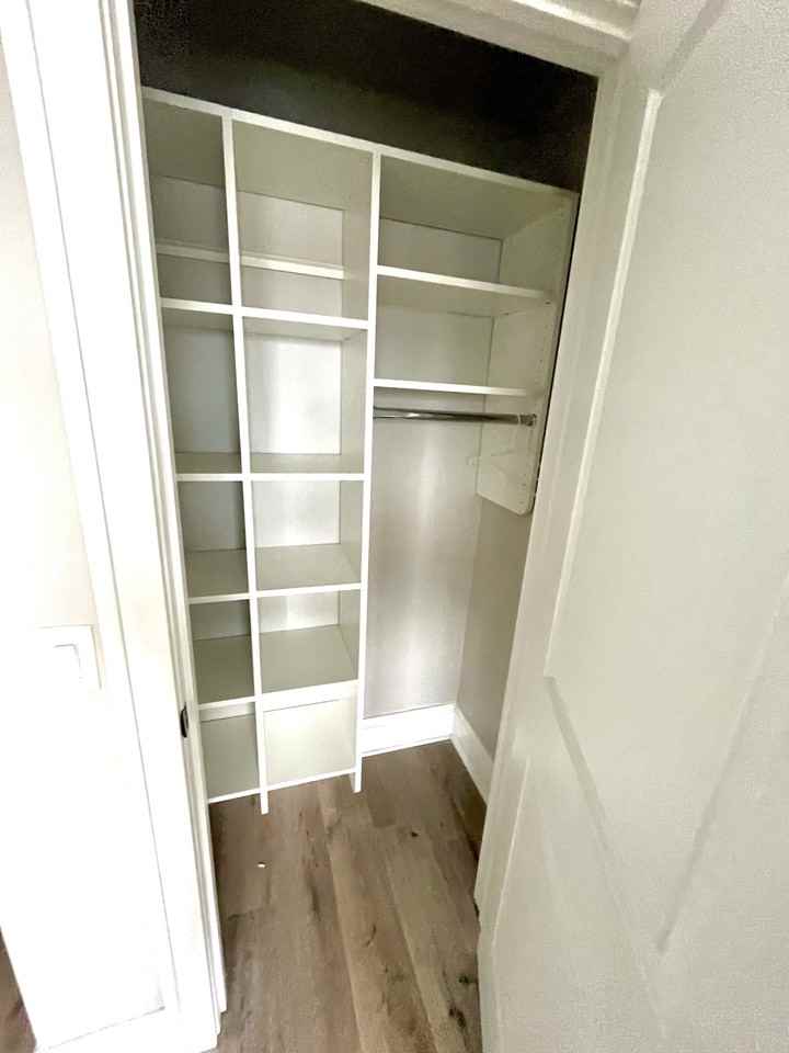 The Canterbury Apartments - Photo 4 of 11