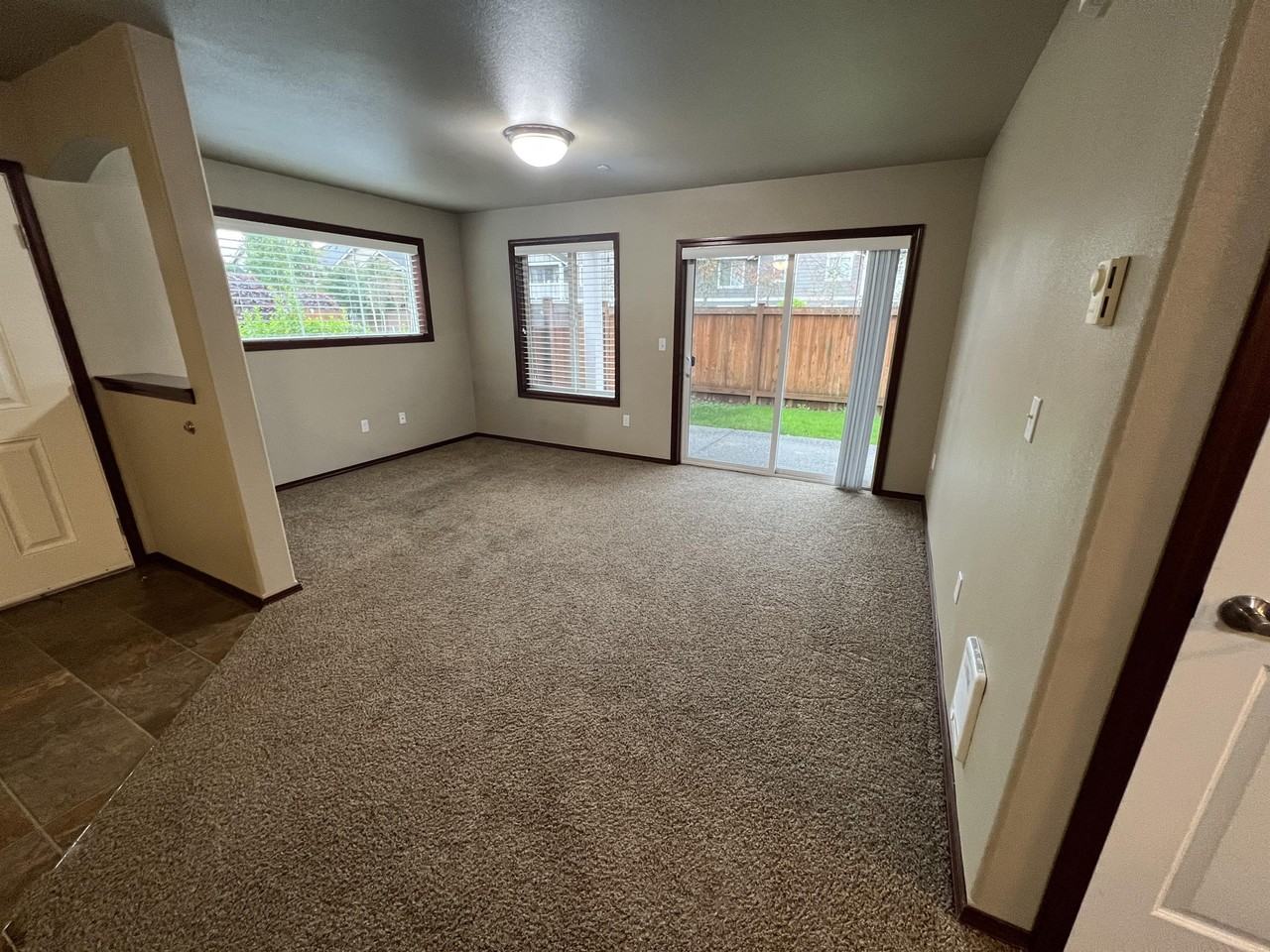 N14716-101 - Photo 3 of 28
