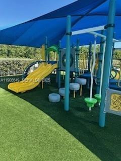 1140 Lidflower Street #1140 - Photo 7 of 23