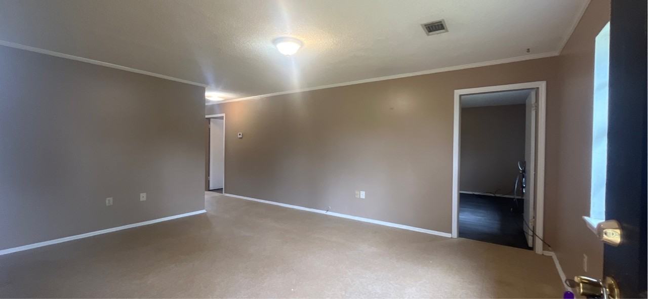 310 Carriage LaneUNIT A #A - Photo 2 of 16