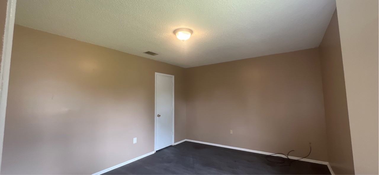 310 Carriage LaneUNIT A #A - Photo 4 of 16