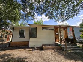 1338 W Elsmere Pl #1 - Photo 1 of 1