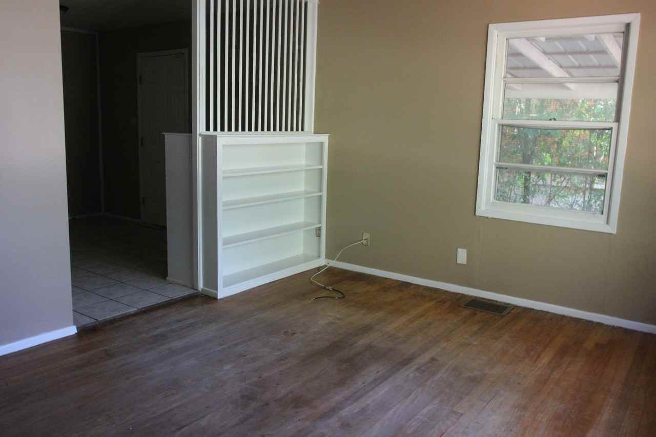 2011 W Broad Ave #1 - Photo 2 of 9