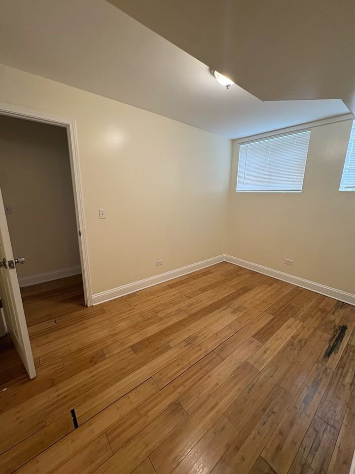 6530 S Ingleside Ave #B - Photo 7 of 10