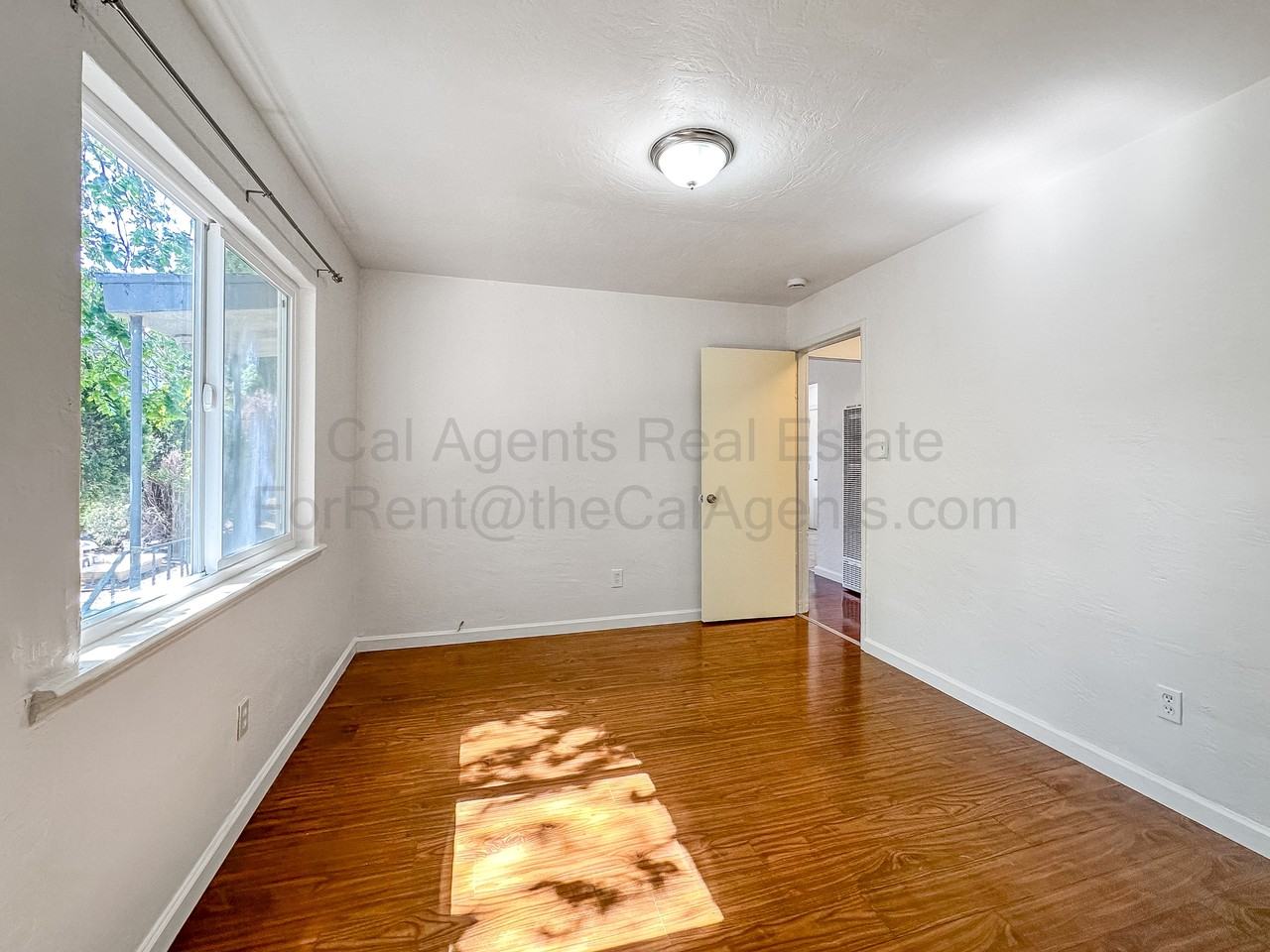 3164 High St #D - Photo 7 of 10