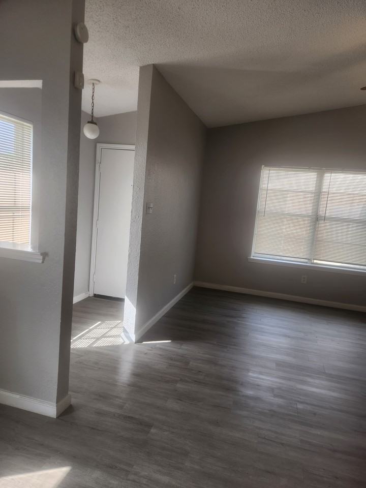 7471 Tiffany Meadows Lane - Photo 3 of 8