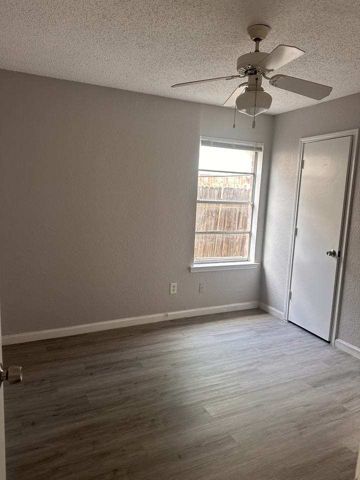 7471 Tiffany Meadows Lane - Photo 5 of 8