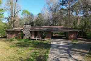 featured image of 460 Rogers St #1