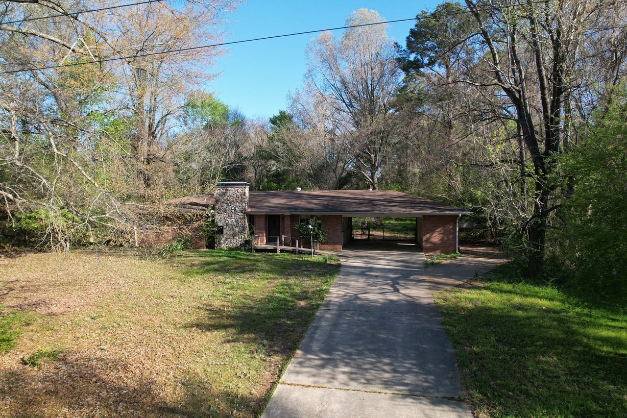 460 Rogers St #1 - Photo 3 of 25