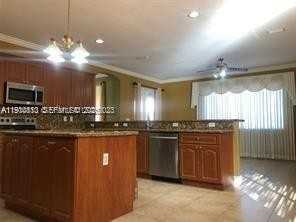 16061 Southwest 45th Street #16061 - Photo 7 of 28