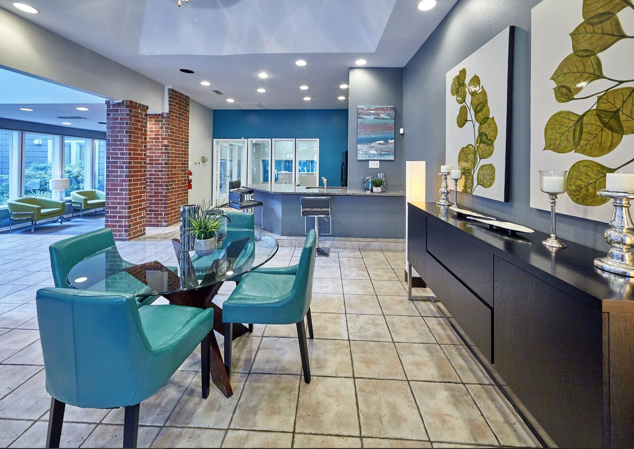 South Pointe - Photo 7 of 12