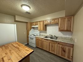 featured image of 200 Twin Mountain Rd #H2