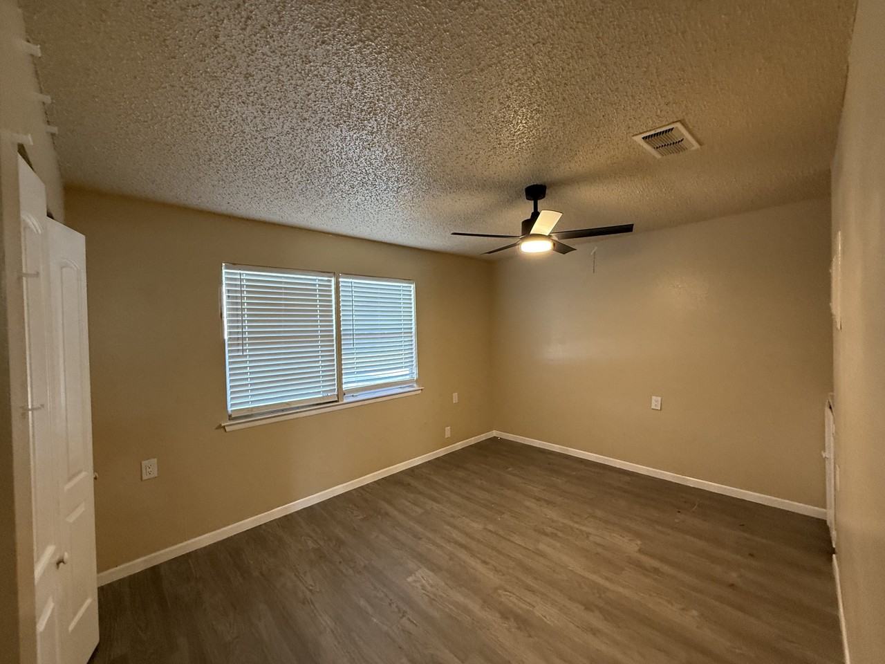 200 Twin Mountain Rd #H2 - Photo 5 of 32