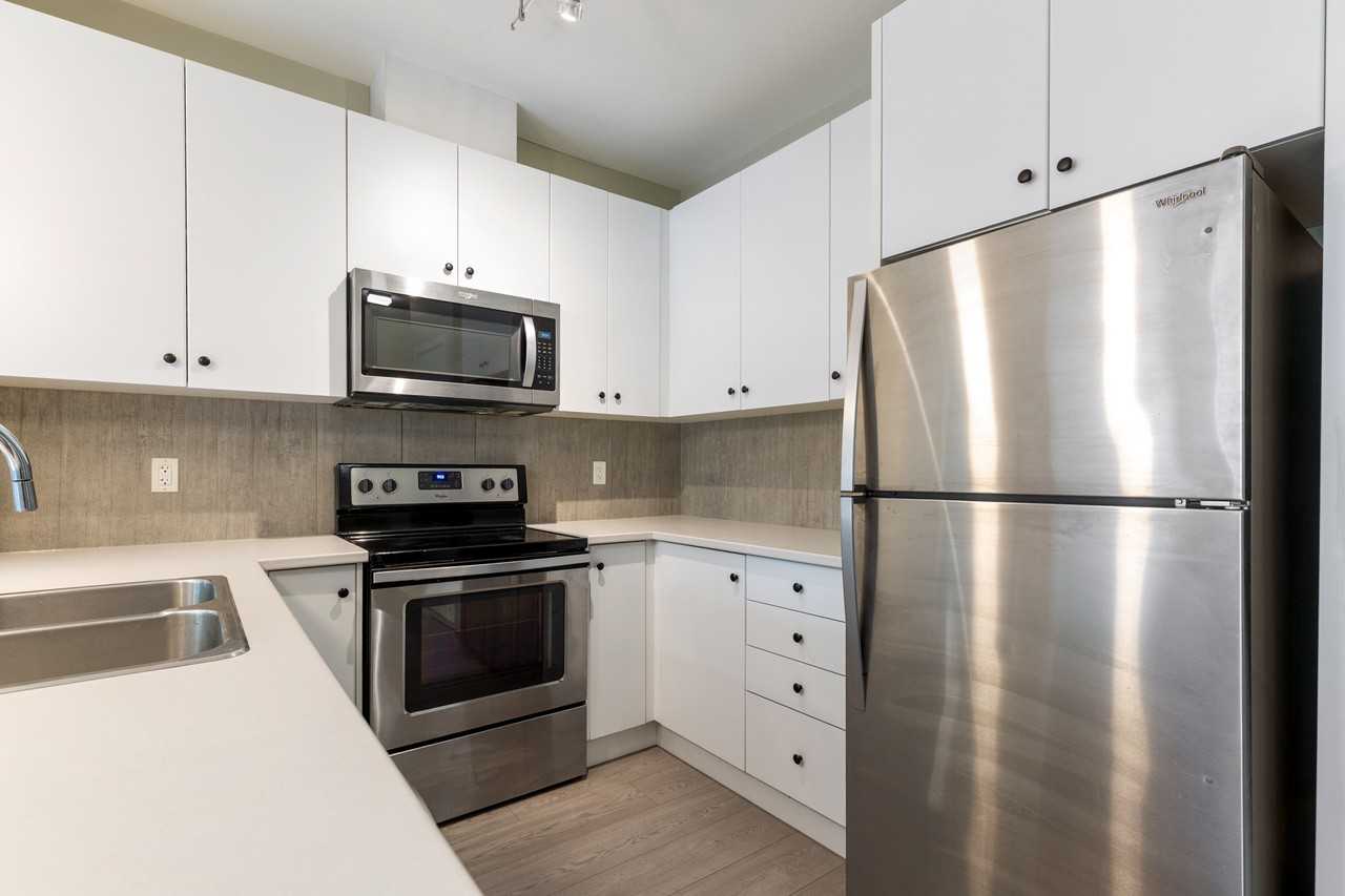 1948 Parallel Two Apartment - Photo 2 of 28