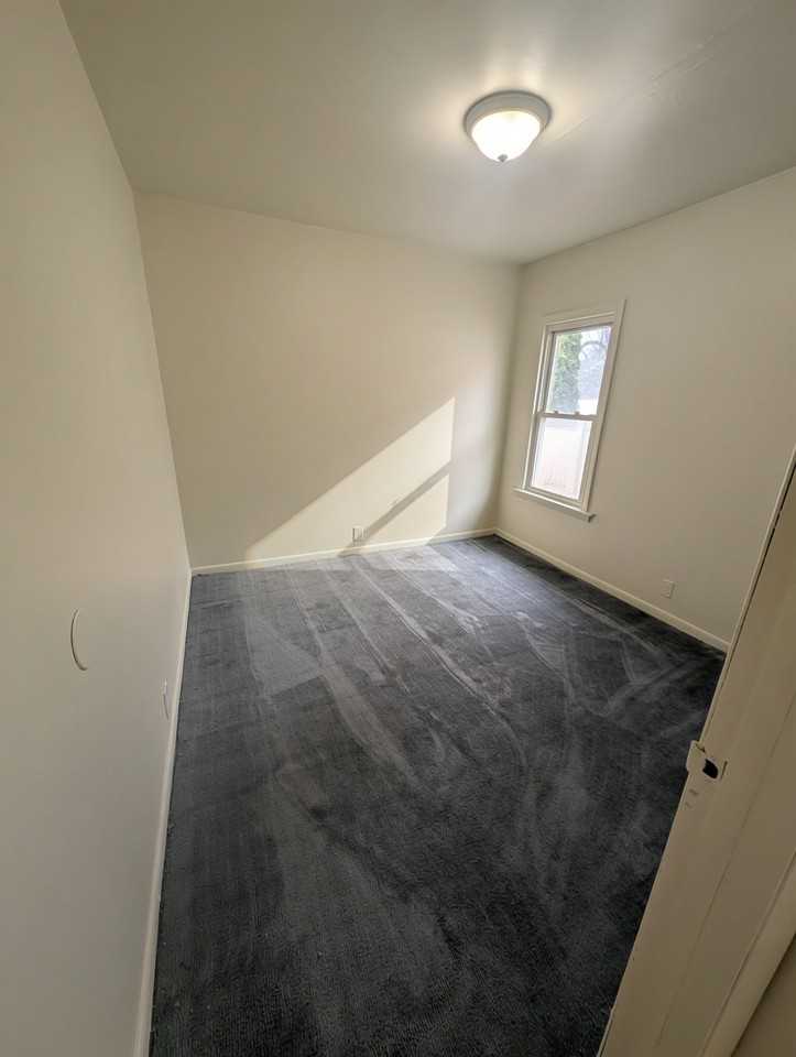 4428 Pengelly Rd #1 - Photo 6 of 20