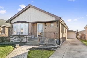 featured image of 3133 W 101st St #1