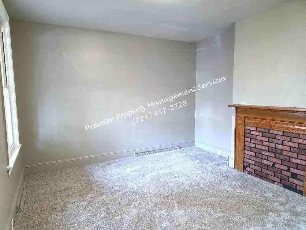 1324 2nd Avenue - Photo 4 of 19