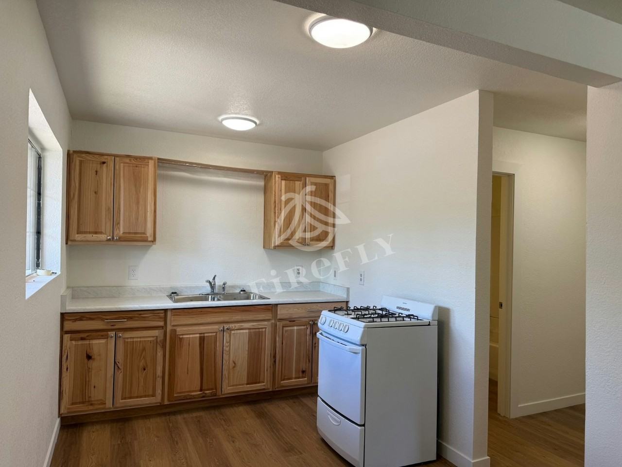 100 N 4th Dr, Unit c - Photo 6 of 11