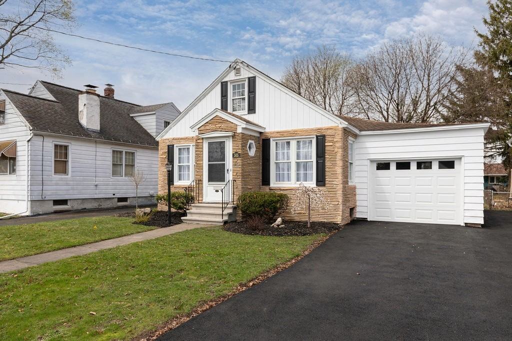 505 Roxford Rd S - Photo 2 of 36