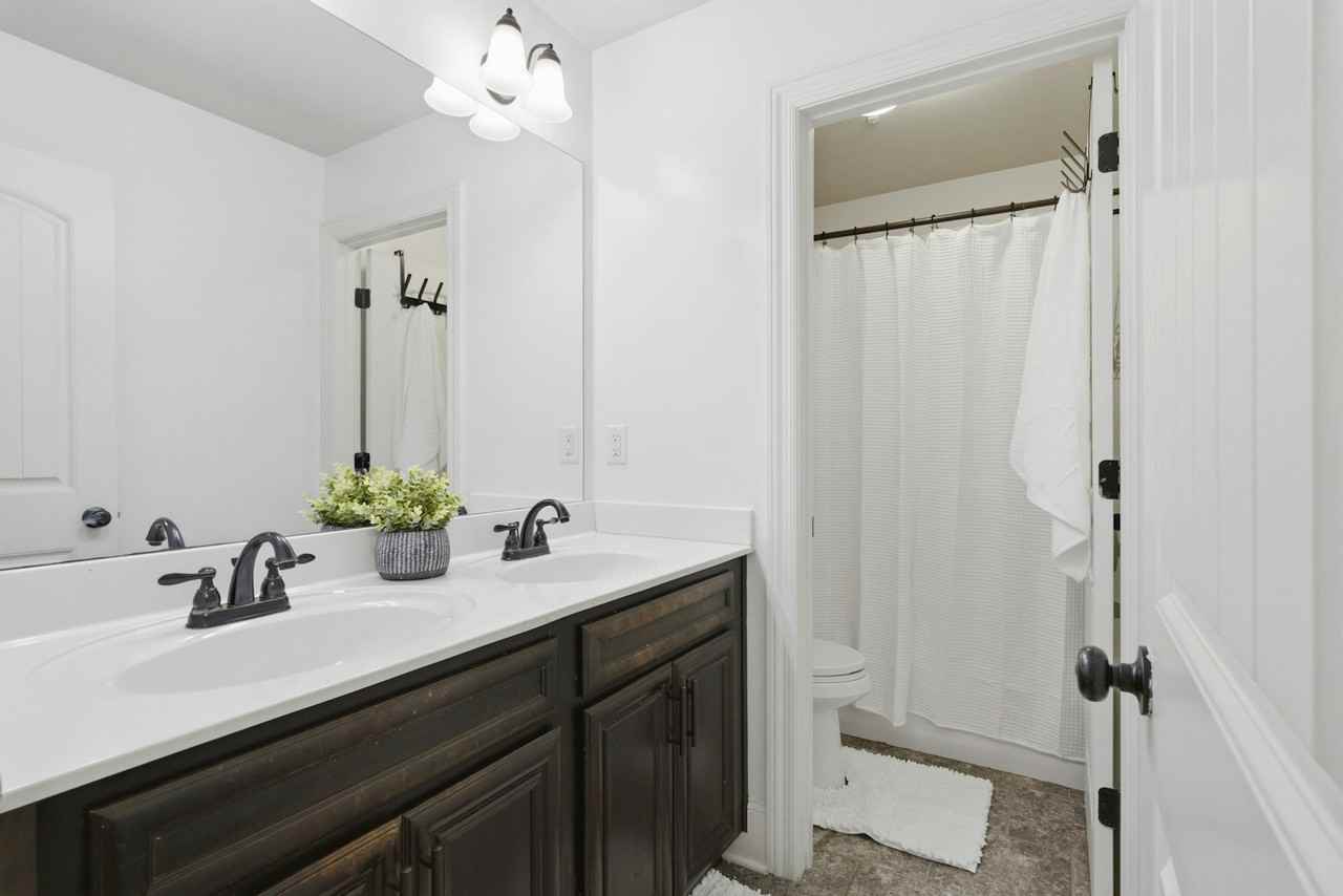 8349 Anslee Way Northwest - Photo 3 of 50