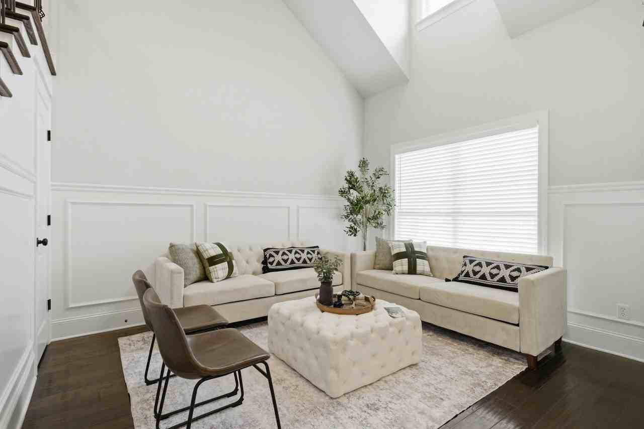 8349 Anslee Way Northwest - Photo 4 of 50