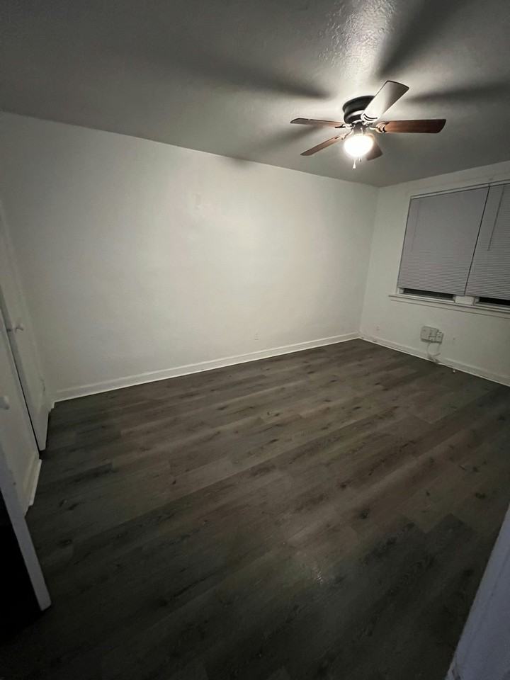 380 East Upsal Street  , Unit 2 - Photo 6 of 9