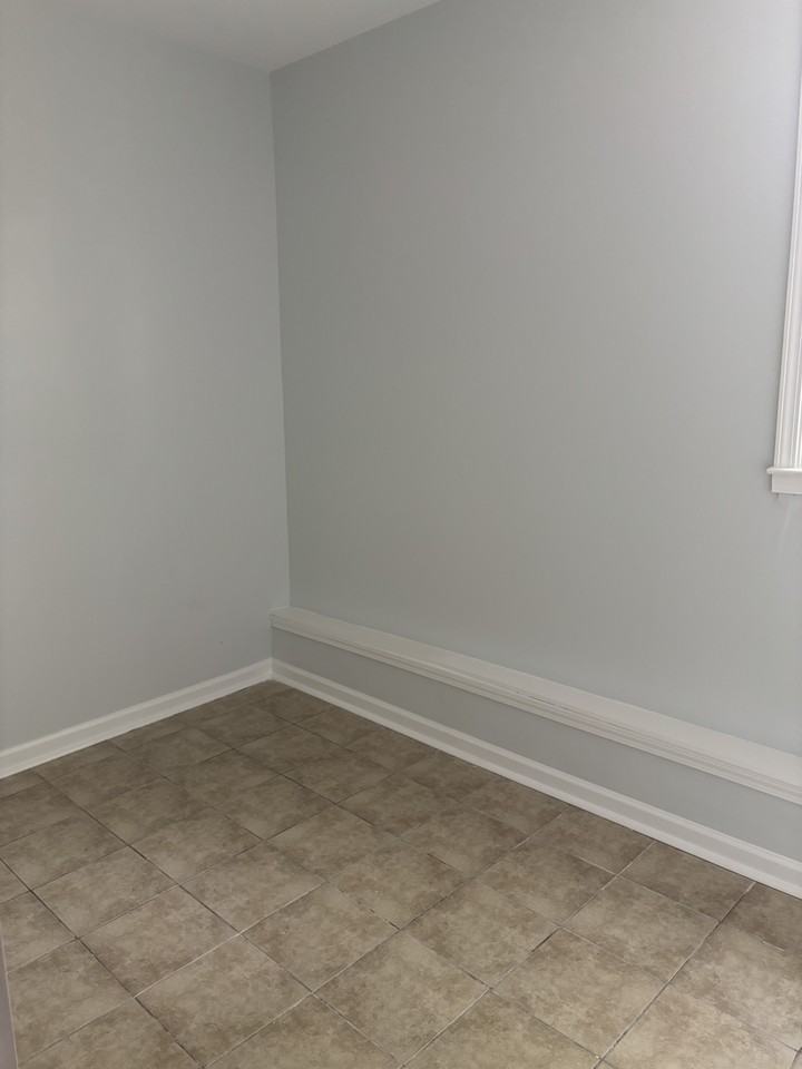 3021 Walkup Ave #1 - Photo 4 of 6