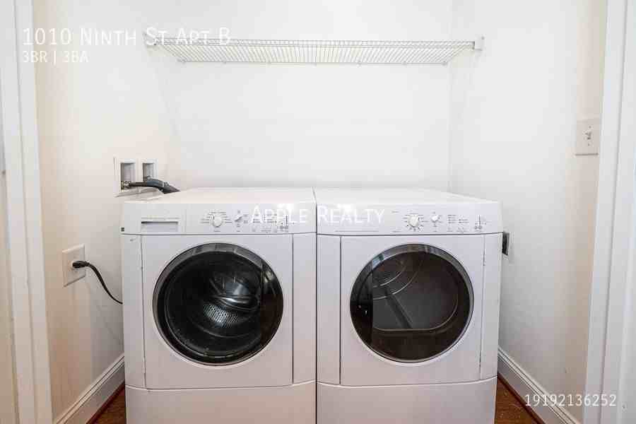 1010 9th St Apt B - Photo 5 of 14