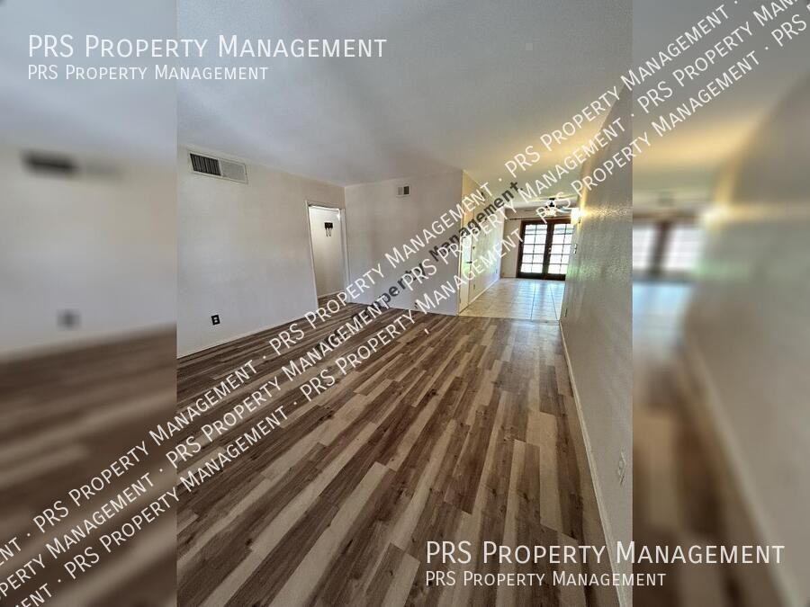 6926 E Windsor Ave - Photo 6 of 45