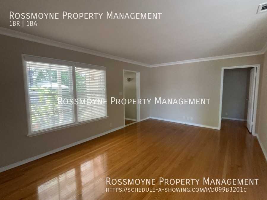 4413 Ledge Ave - Photo 2 of 11