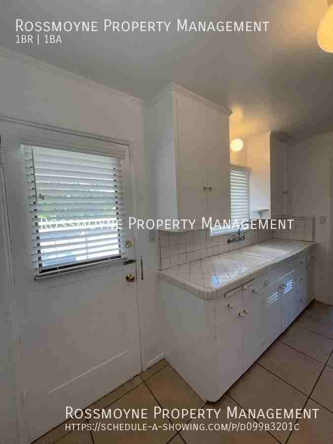 4413 Ledge Ave - Photo 6 of 11