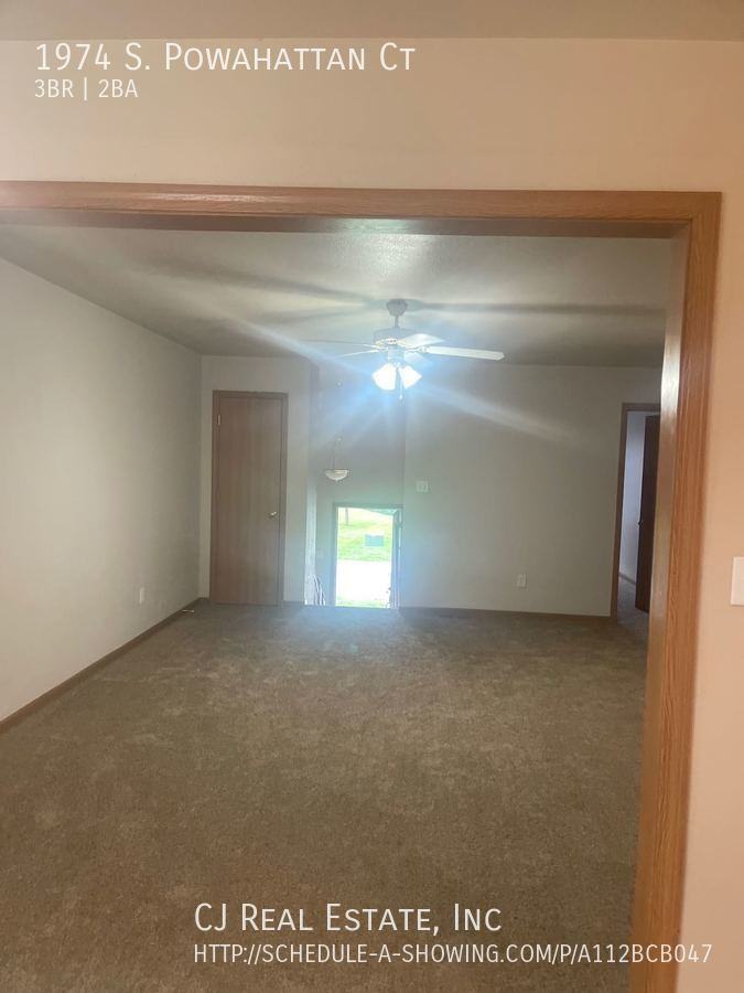 1974 S Powahatan Ct - Photo 2 of 10
