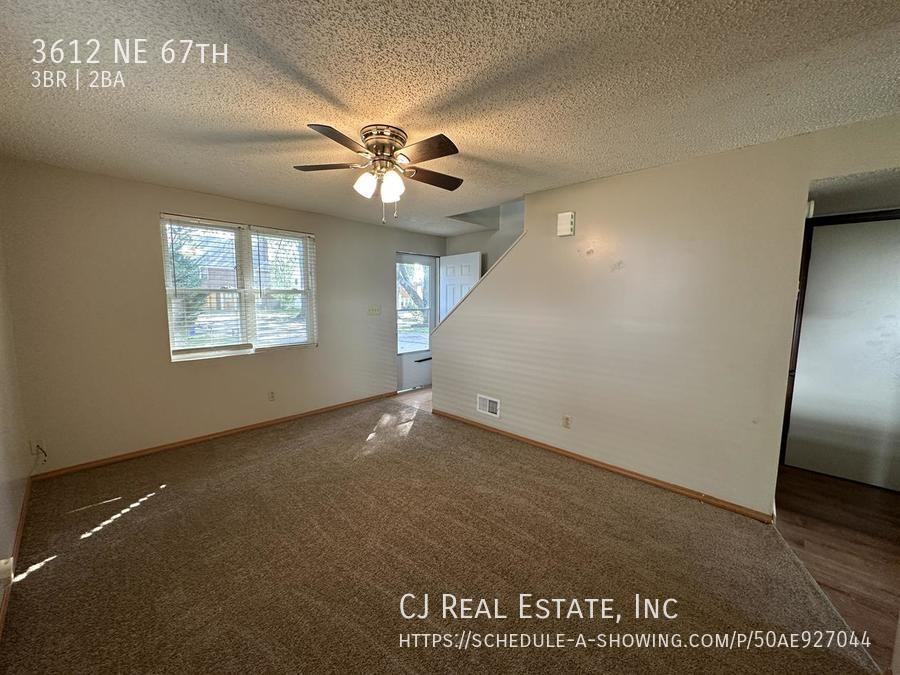 3612 Ne 67th St - Photo 3 of 11