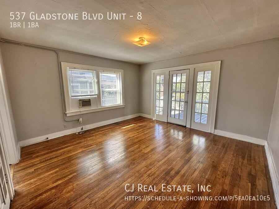 537 Gladstone Blvd #8 - Photo 2 of 9