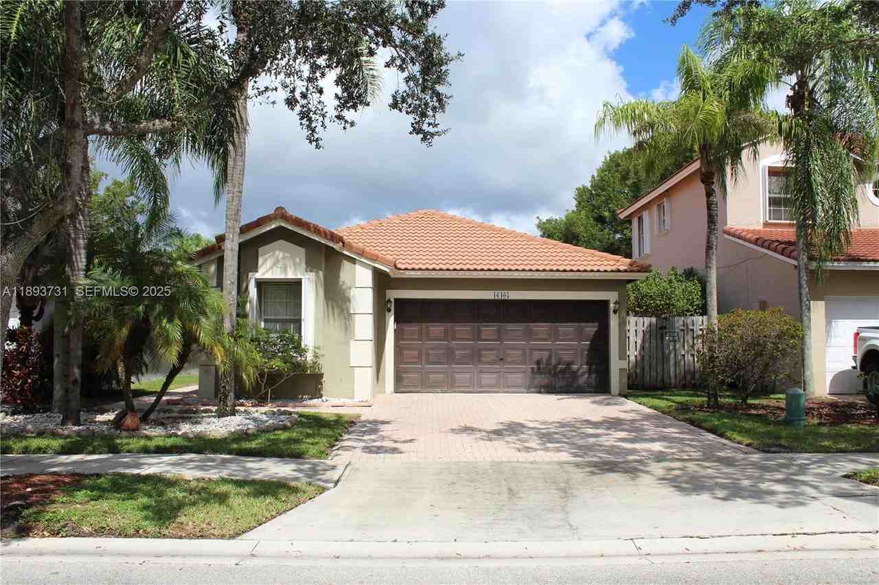 16405 Sapphire Drive #16405 - Photo 5 of 13