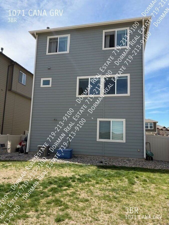 1071 Cana Grv - Photo 2 of 13