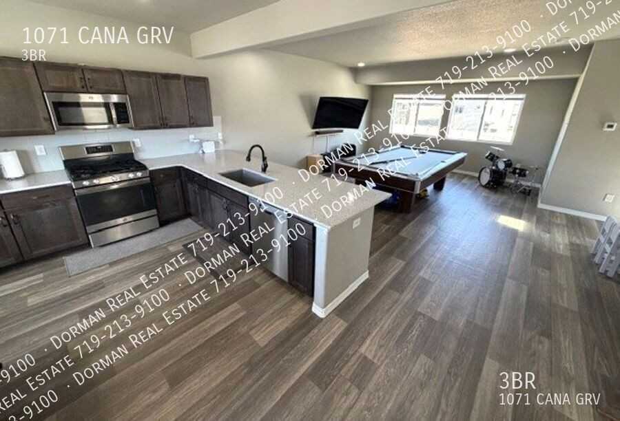 1071 Cana Grv - Photo 3 of 13