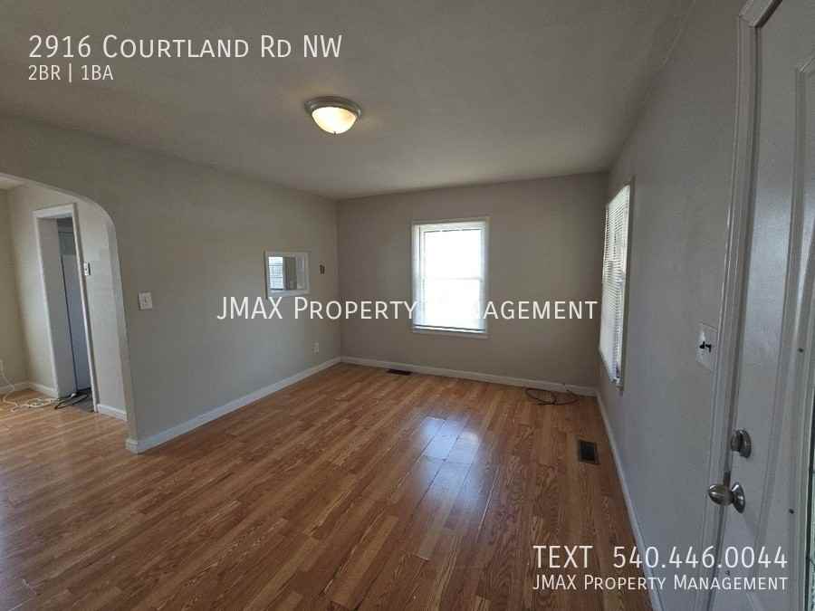 2916 Courtland Rd Nw - Photo 4 of 11