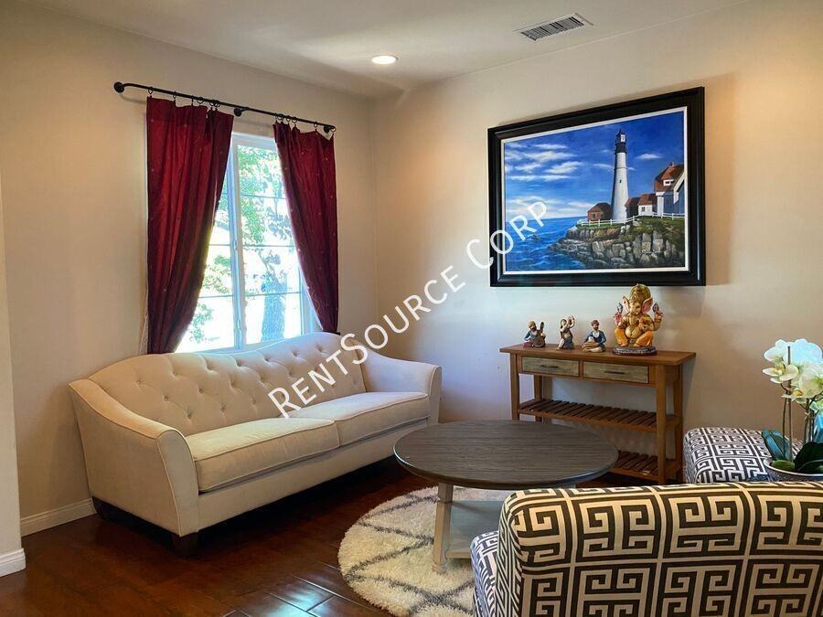 24310 Las Palmas St - Photo 2 of 38