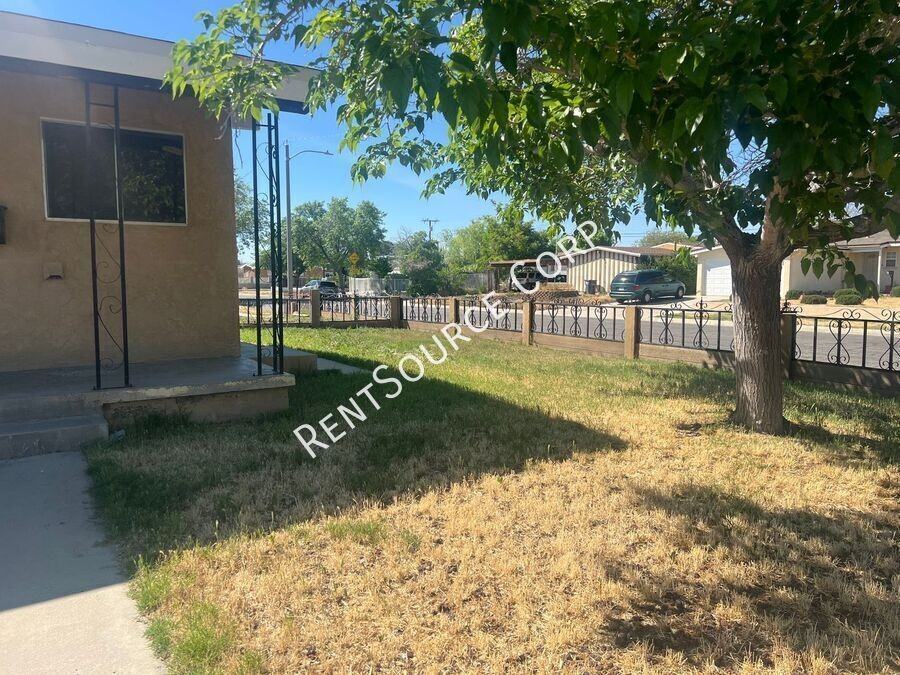 45545 Fig Ave - Photo 4 of 31