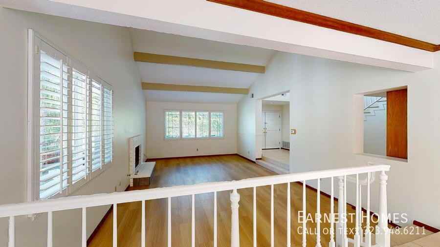 7814 Woodhall Ave - Photo 5 of 41