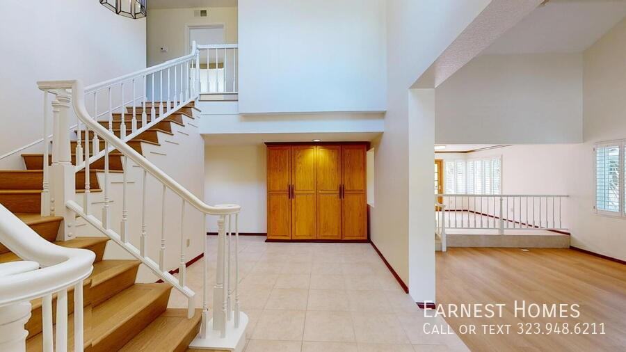 7814 Woodhall Ave - Photo 7 of 41