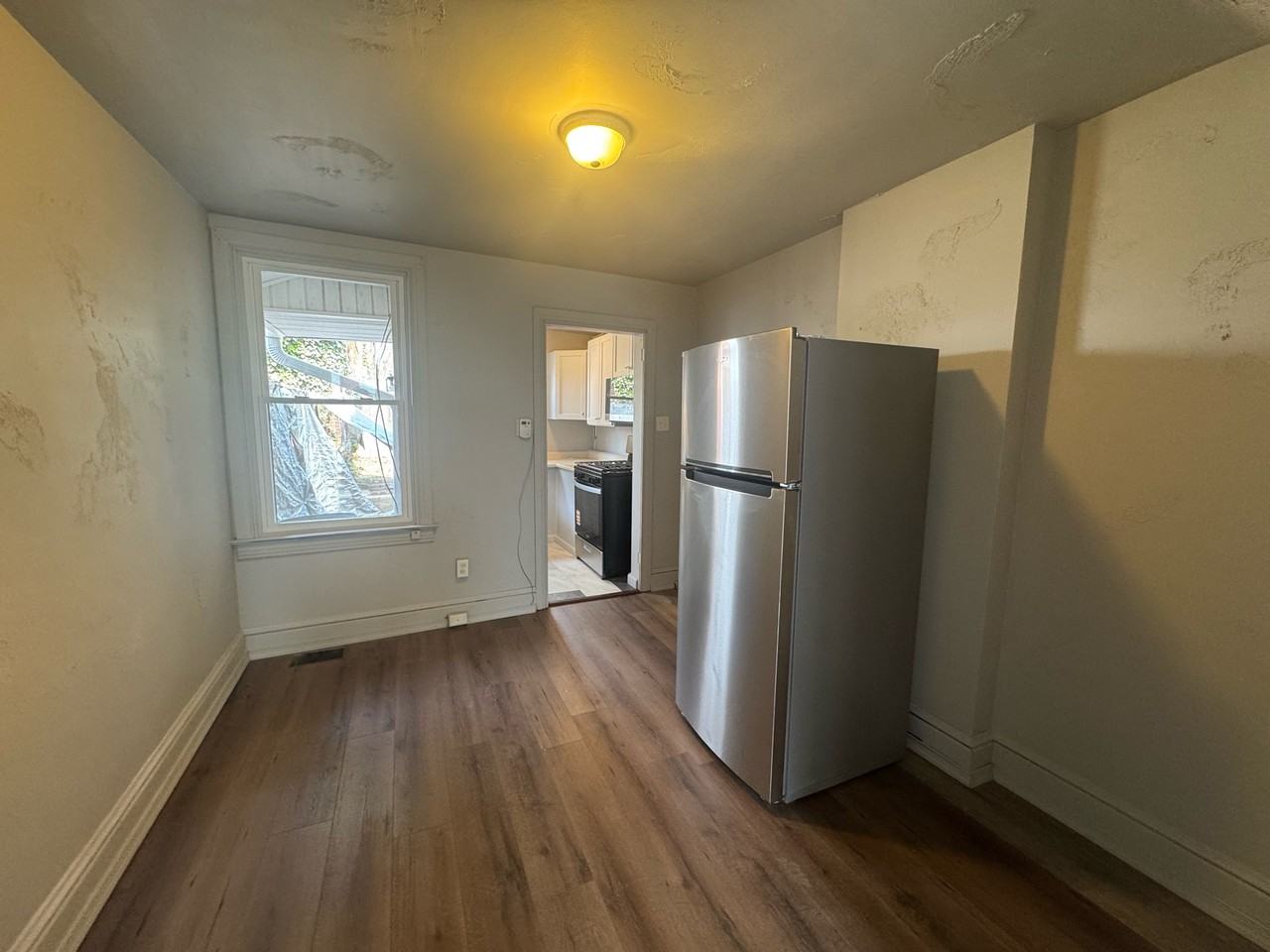 405 E King St #1 - Photo 5 of 17