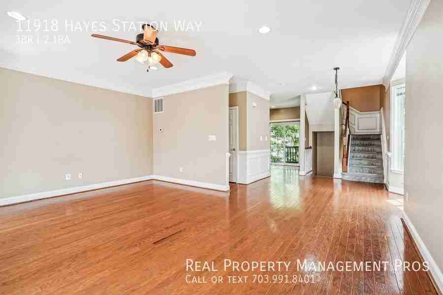 11918 Hayes Station Way - Photo 6 of 26