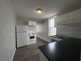 140 Adelaide St #6 - Photo 1 of 1