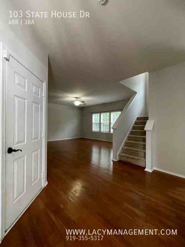 103 State House Dr - Photo 7 of 34