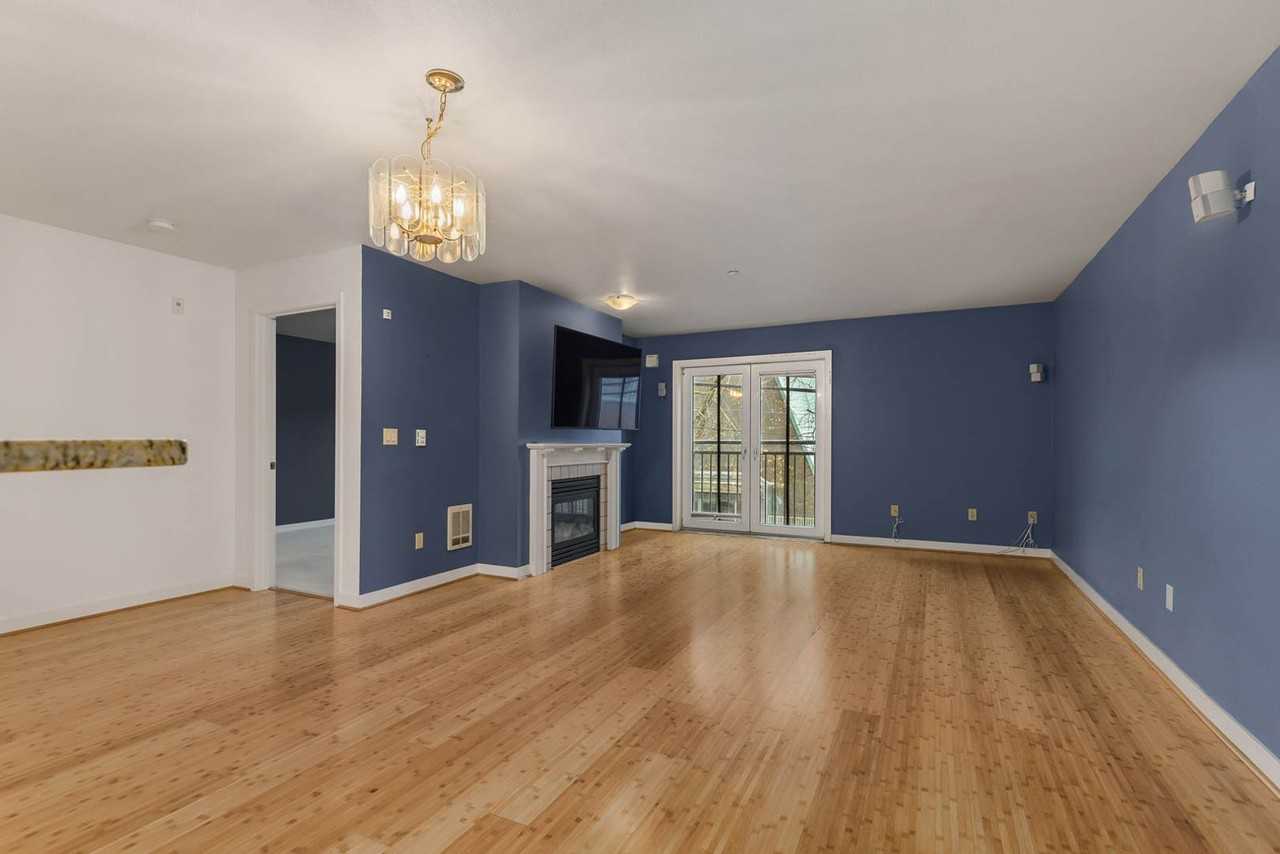 701 1st Ave N #201 - Photo 7 of 19