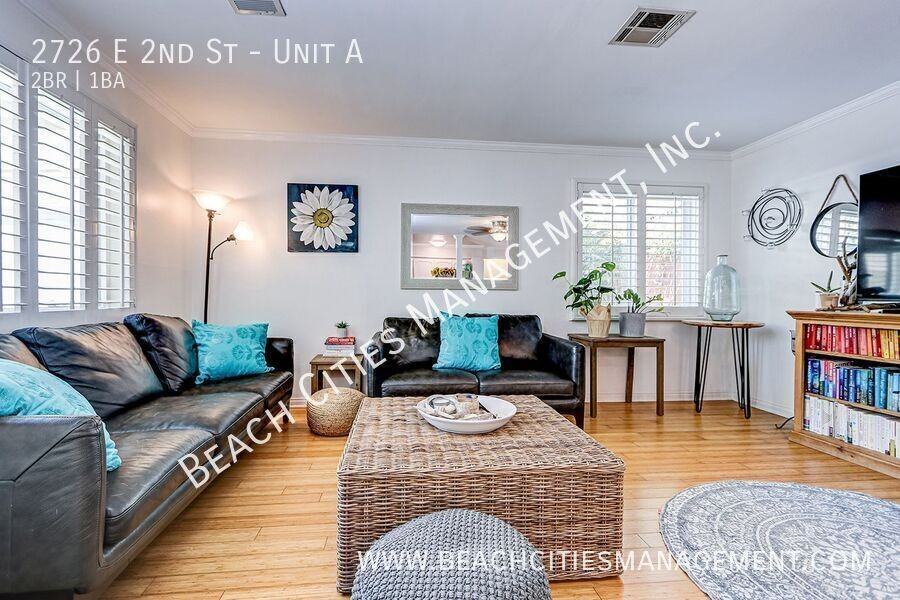 2726 E 2nd St #A - Photo 6 of 33