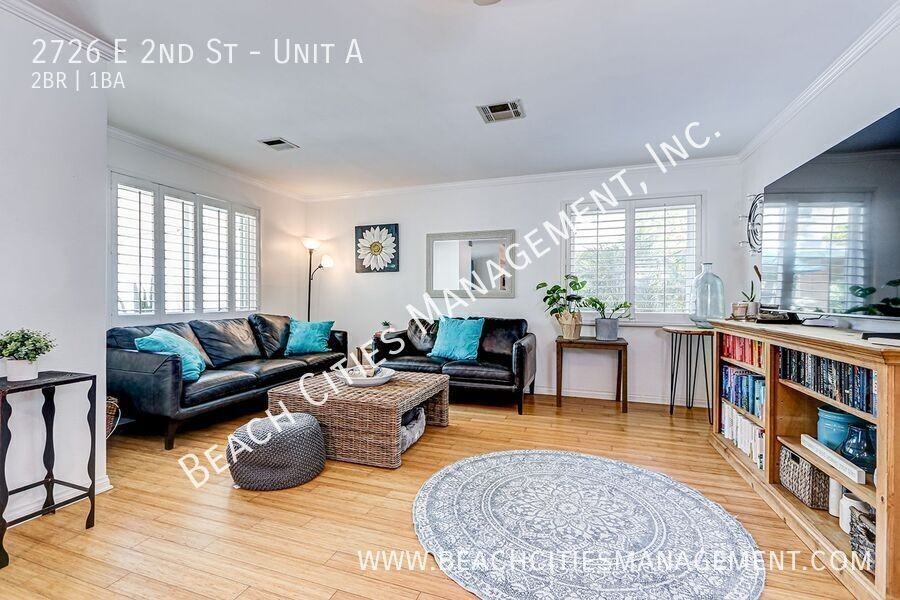 2726 E 2nd St #A - Photo 7 of 33