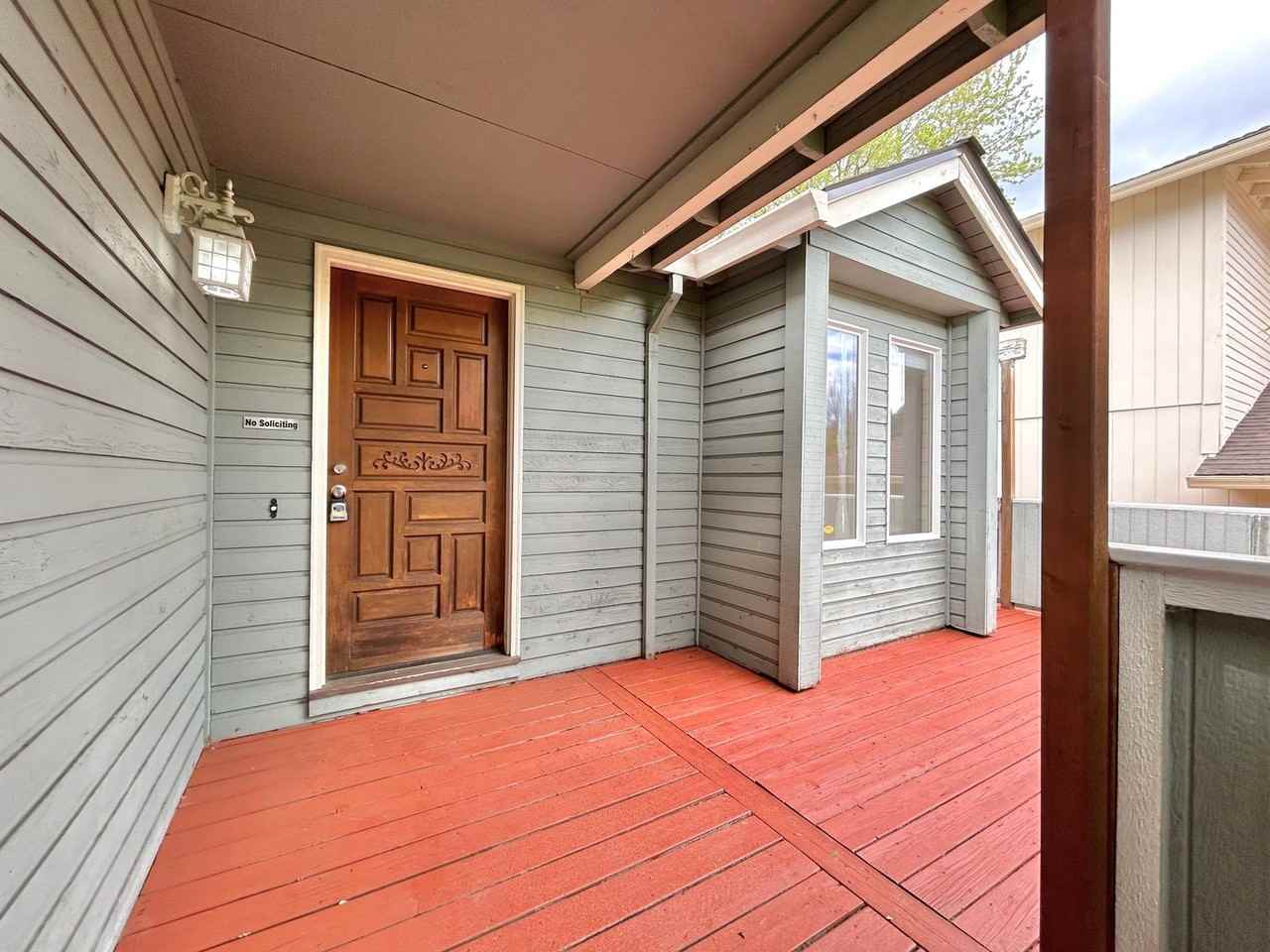7931 Sw Bond St - Photo 4 of 35